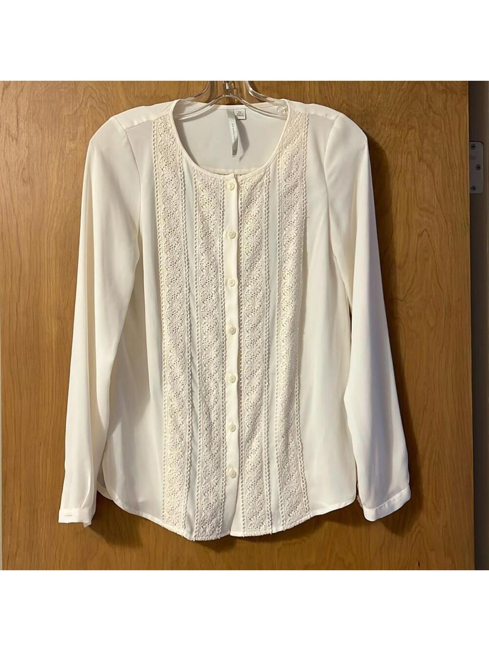 LC Lauren Conrad Ivory White Lace Trim Button Down Blouse Women's XS Long Sleeve